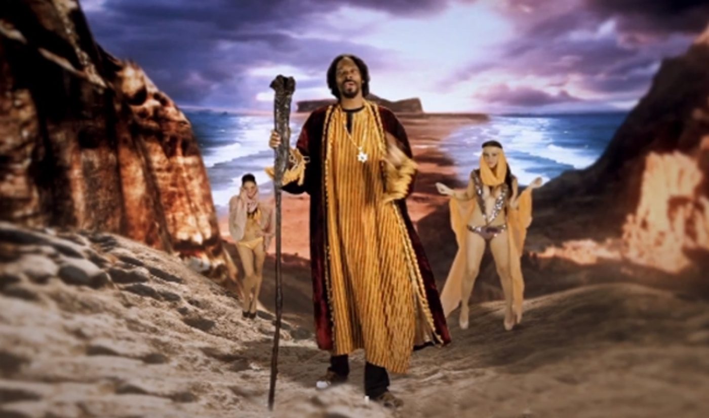 Is Snoop Dogg In The ‘Epic Rap Battles’ Season Finale? Fo’ Shizzle.