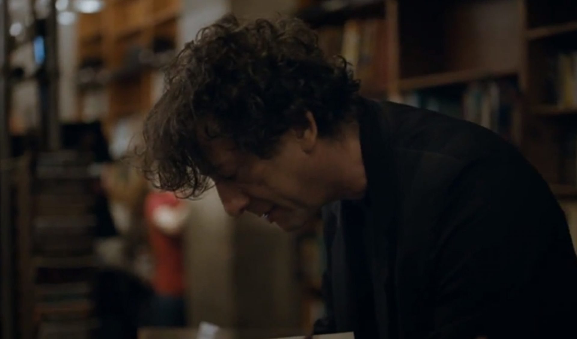 Neil Gaiman Invites Fans To Make A Calendar With Him