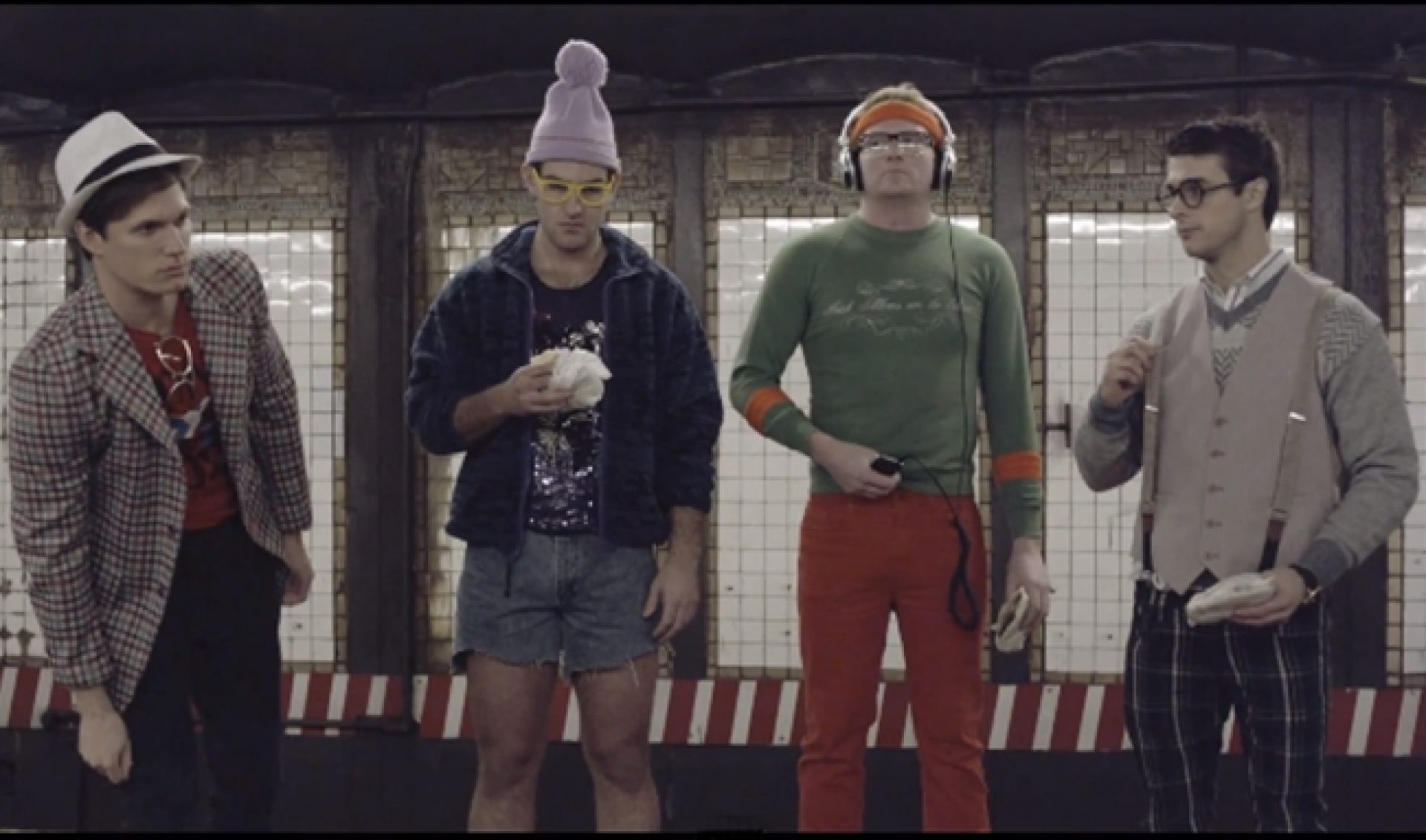 ‘Bros’ Aims To Satirize ‘Girls’ With Broad Stereotypes