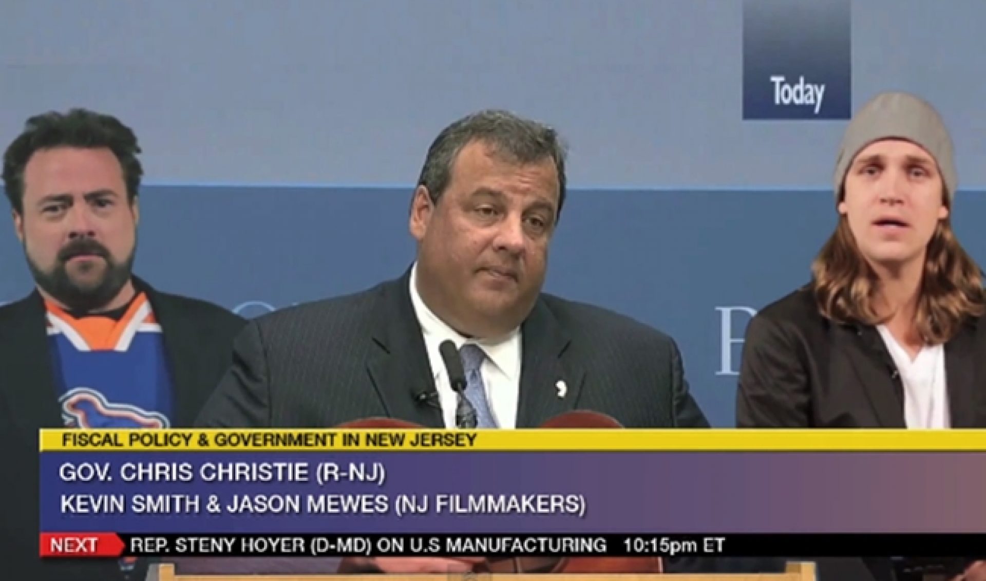 Gregory Brothers (And Jay & Silent Bob) Declare War On War On Drugs