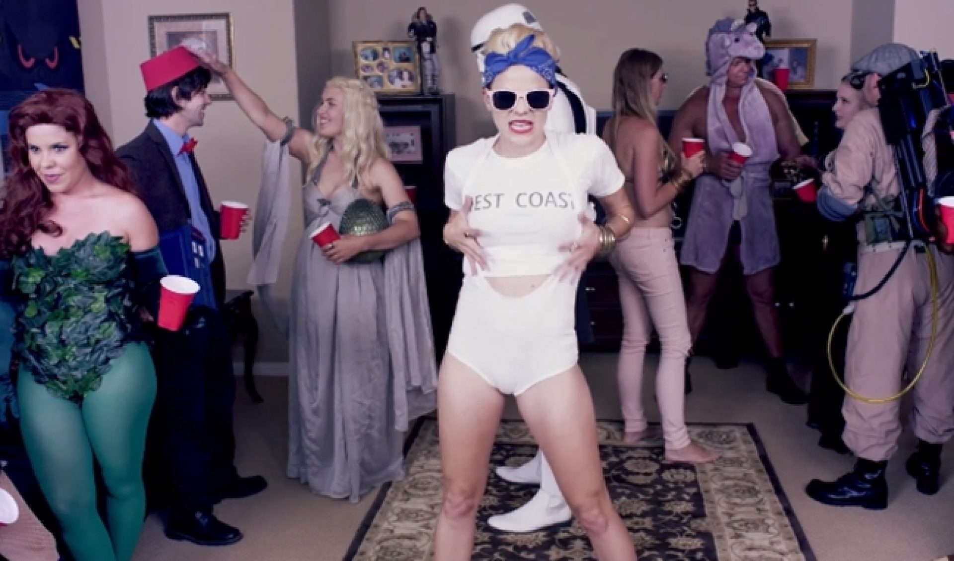 ‘Comic-Con Cosplay Party’ Is The Best ‘We Can’t Stop’ Parody Yet