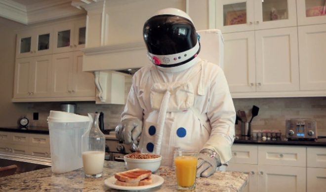 Chris Hadfield, YouTube’s Favorite Astronaut, Crafts Fun Book Trailer