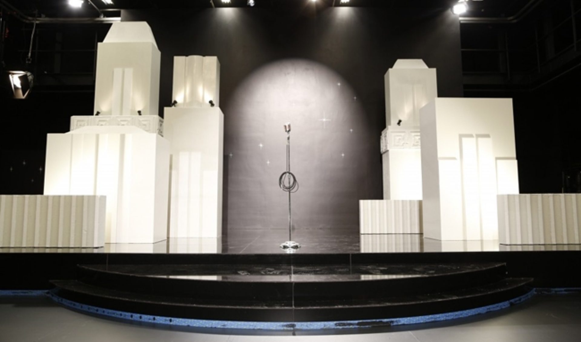 YouTube Space LA Catches Oscar Fever, Builds Hollywood Set