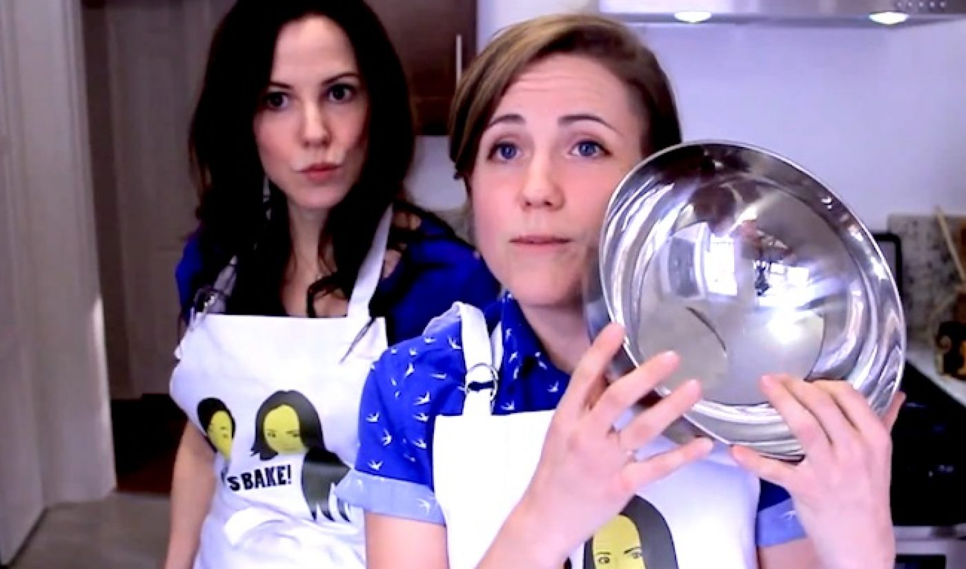 Hannah Hart And Mary Louise Parker Drink, Bake For Charity