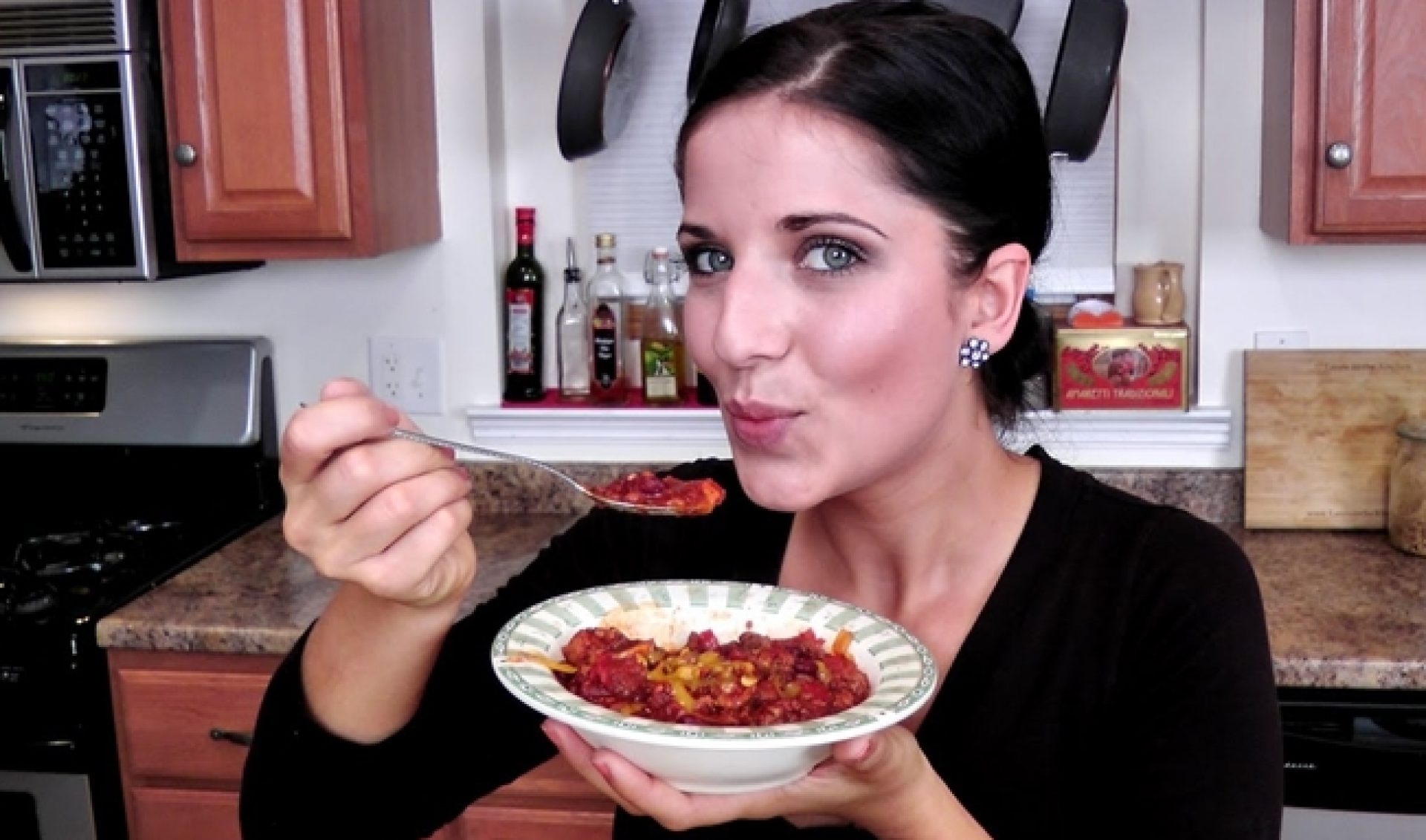 YouTube Millionaires: ‘Laura In The Kitchen’ Will Make You Very Hungry
