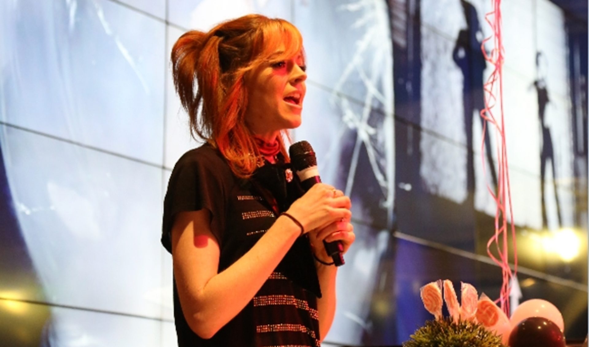 Lindsey Stirling: New Album ‘Shatter Me’ Will “Explain My Journey”
