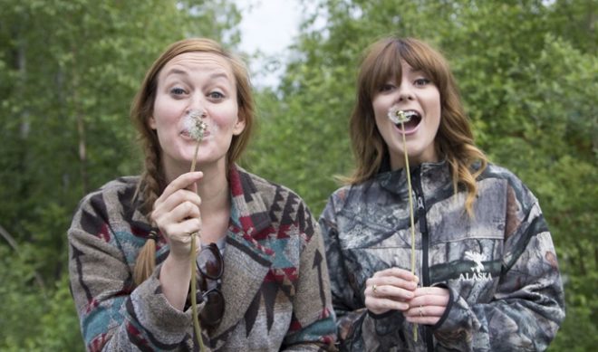 Grace Helbig, Mamrie Hart To Tour The Nation In ‘#HeyUSA’