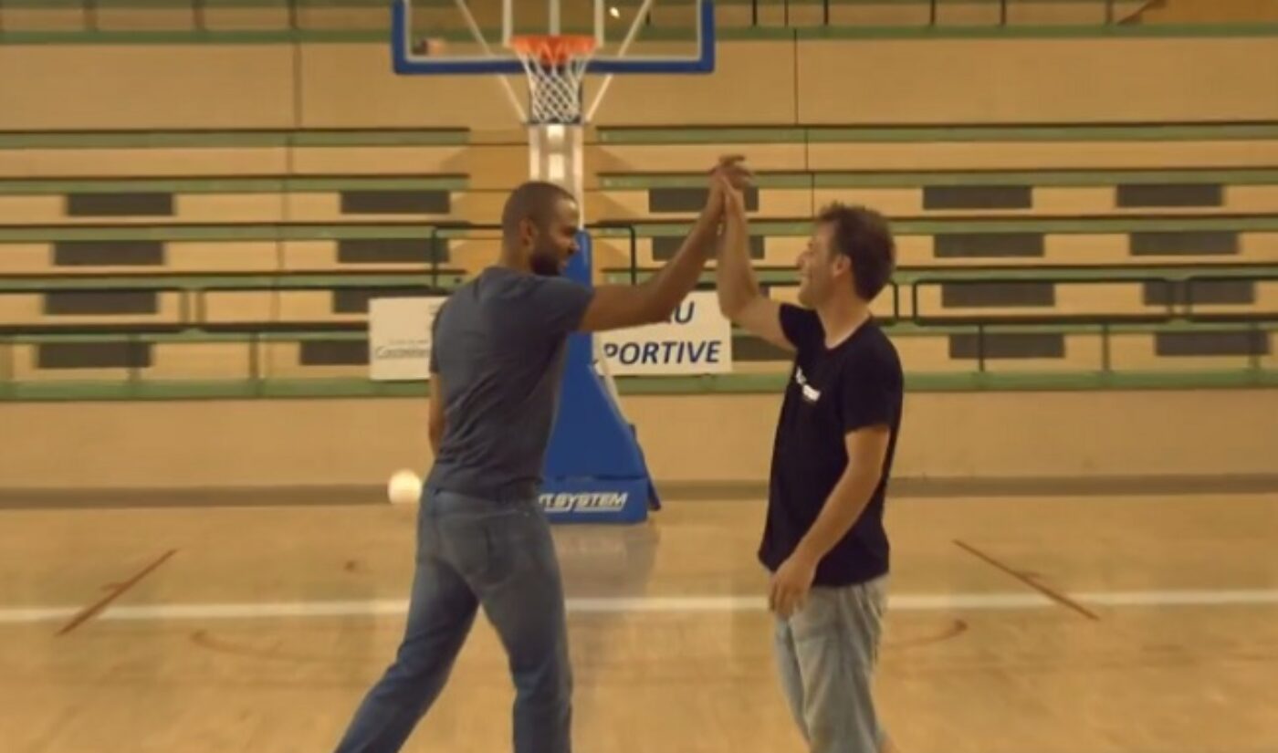 Rémi Gaillard Does Trick Shots With San Antonio Spurs’ Tony Parker