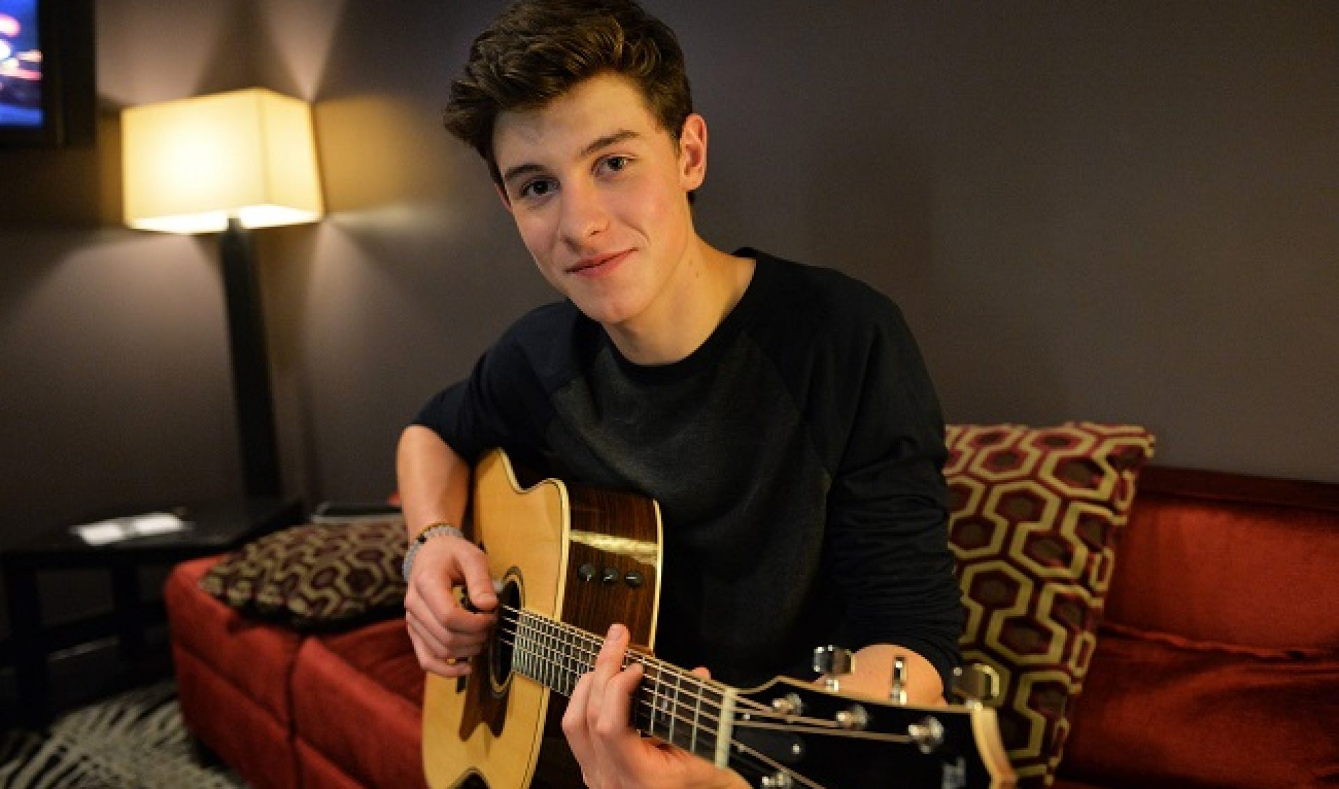 Vine Celebrity Musician Shawn Mendes Lands At #1 On U.S. Album Chart