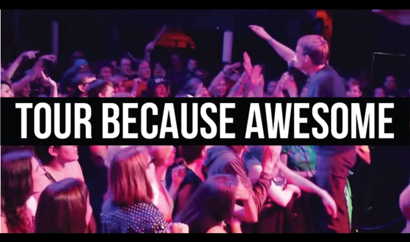 Hank Green And Friends Sweep The Nation On “Because Awesome” Tour