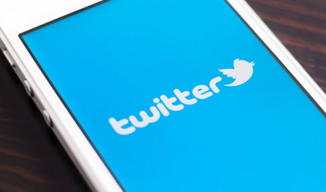Twitter Starts Auto-Playing Videos, Vines, GIFs; Promises 100% Viewability For Ads