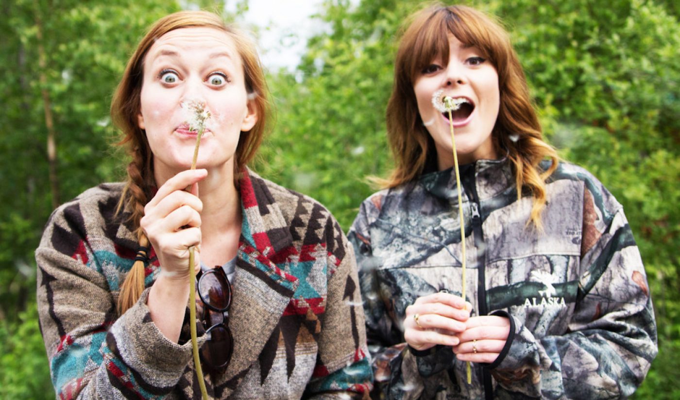 Grace Helbig, Mamrie Hart Lead Expanded Stream Con NYC Guest Lineup