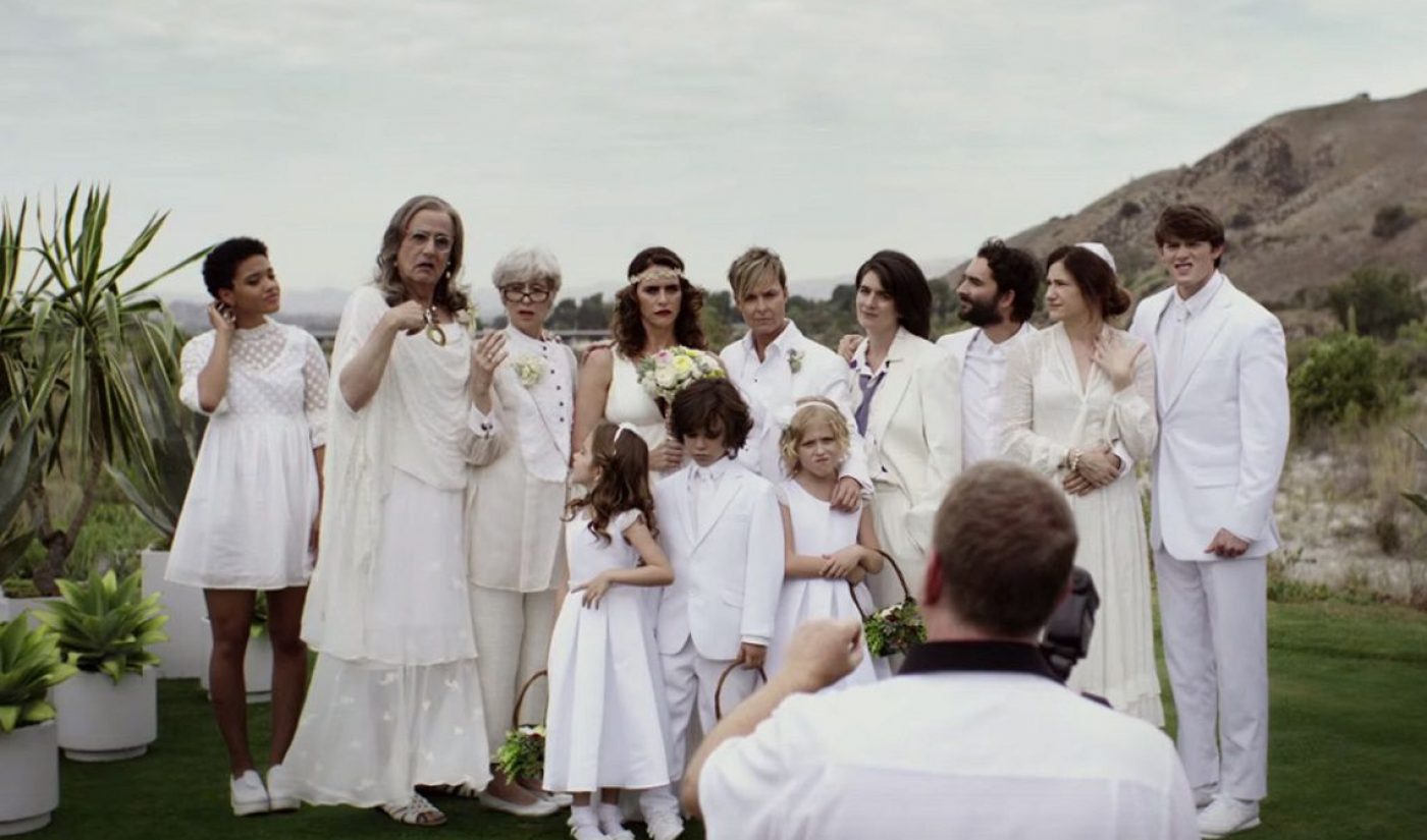 Amazon Premieres First Episode Of ‘Transparent’ Season Two Early For Prime Subscribers