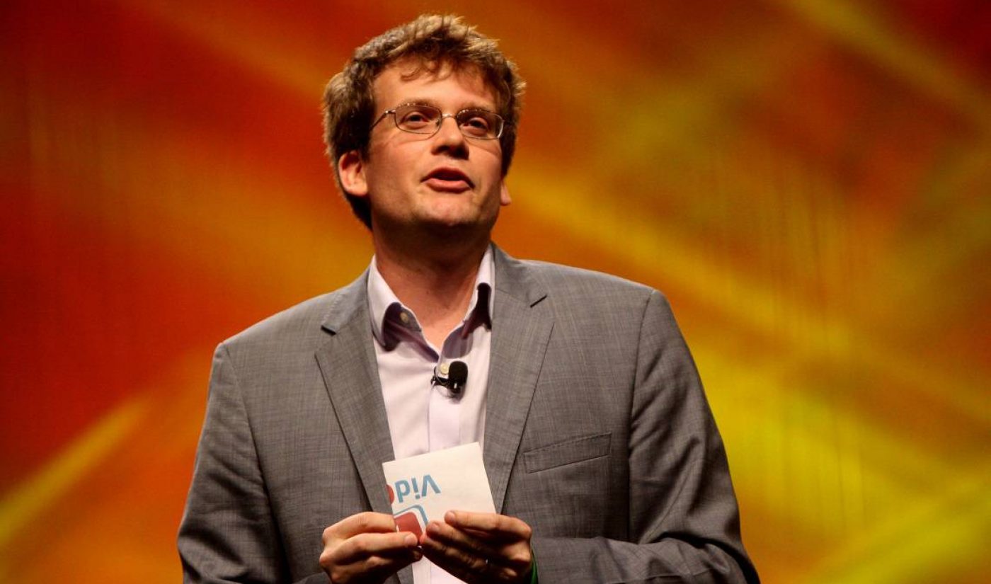 John Green Responds To Quora Users Asking Why He’s Not Worth More Than $5 Million