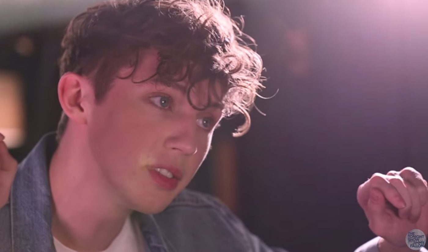 Troye Sivan Mashes Up Justin Bieber And Selena Gomez On ‘The Tonight Show’