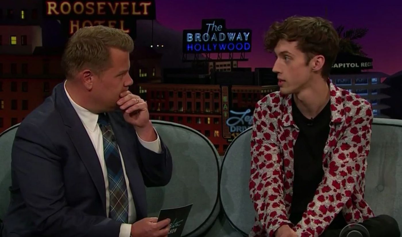 Troye Sivan Talks Shellfish Allergy, Helping A Fan Come Out Onstage On ‘Late Late Show’