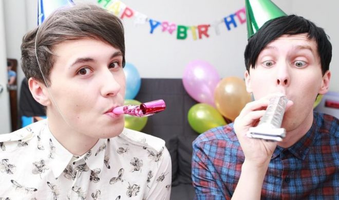 Fifteen-Year-Old Fangirl Reviews Dan And Phil’s ‘The Amazing Tour Is Not On Fire’
