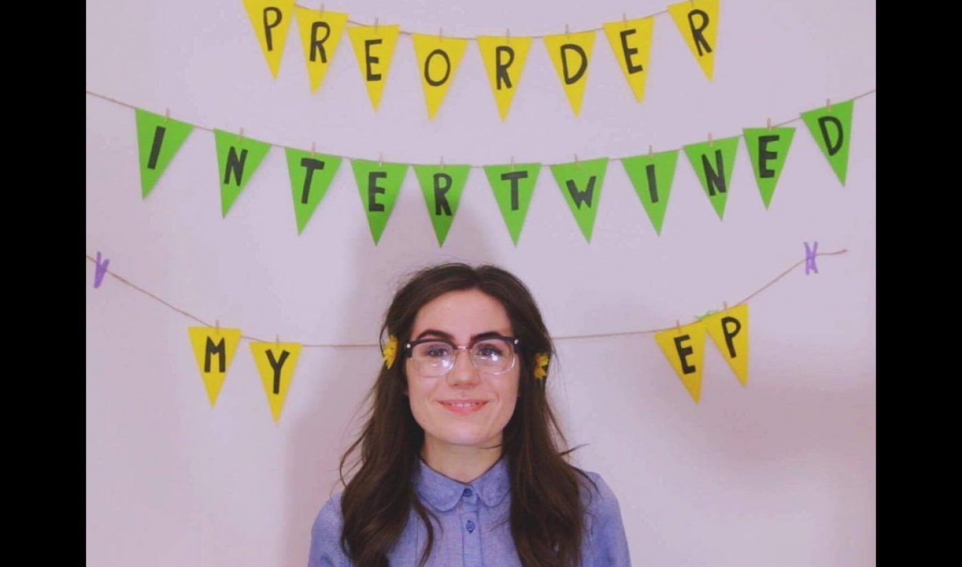 Sweet-Voiced YouTube Musician Dodie Clark Announces Her First EP