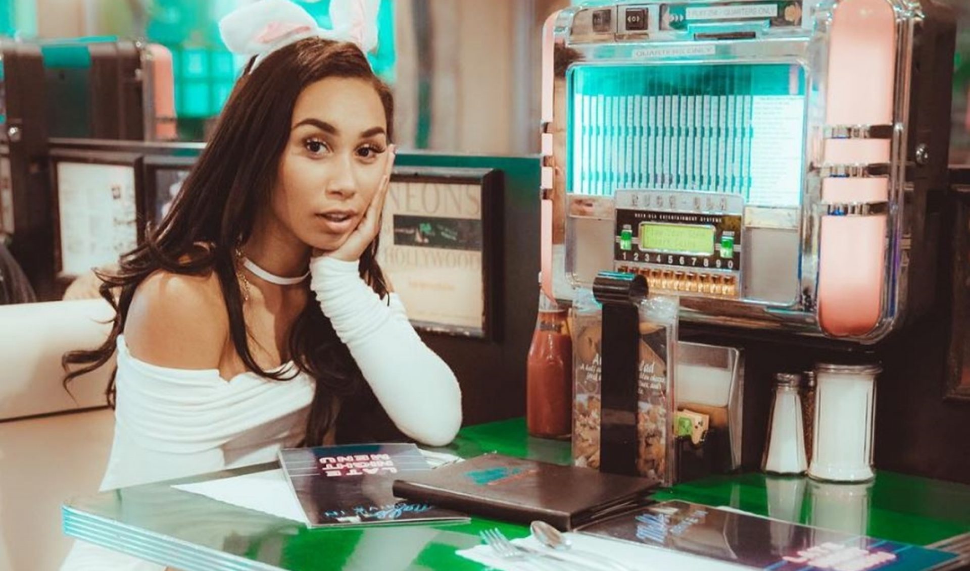 Eva Gutowski To Release First Book, ‘The Struggle Is Real’, Next Valentine’s Day