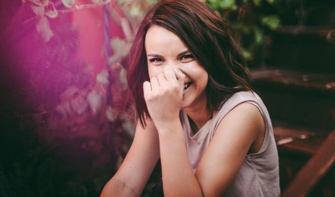 Ingrid Nilsen Named Face Of BareMinerals Makeup In Yearlong Deal
