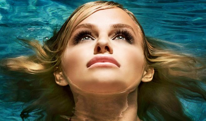 Gigi Gorgeous Documentary ‘This Is Everything’ Premieres On YouTube Red To Favorable Reviews