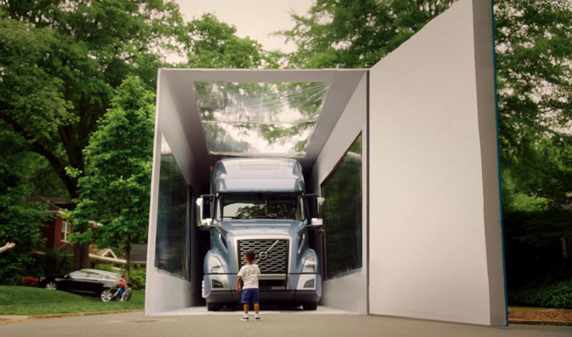 Volvo Taps 3-Year-Old To Set Guinness Record For World’s Largest Unboxing Video