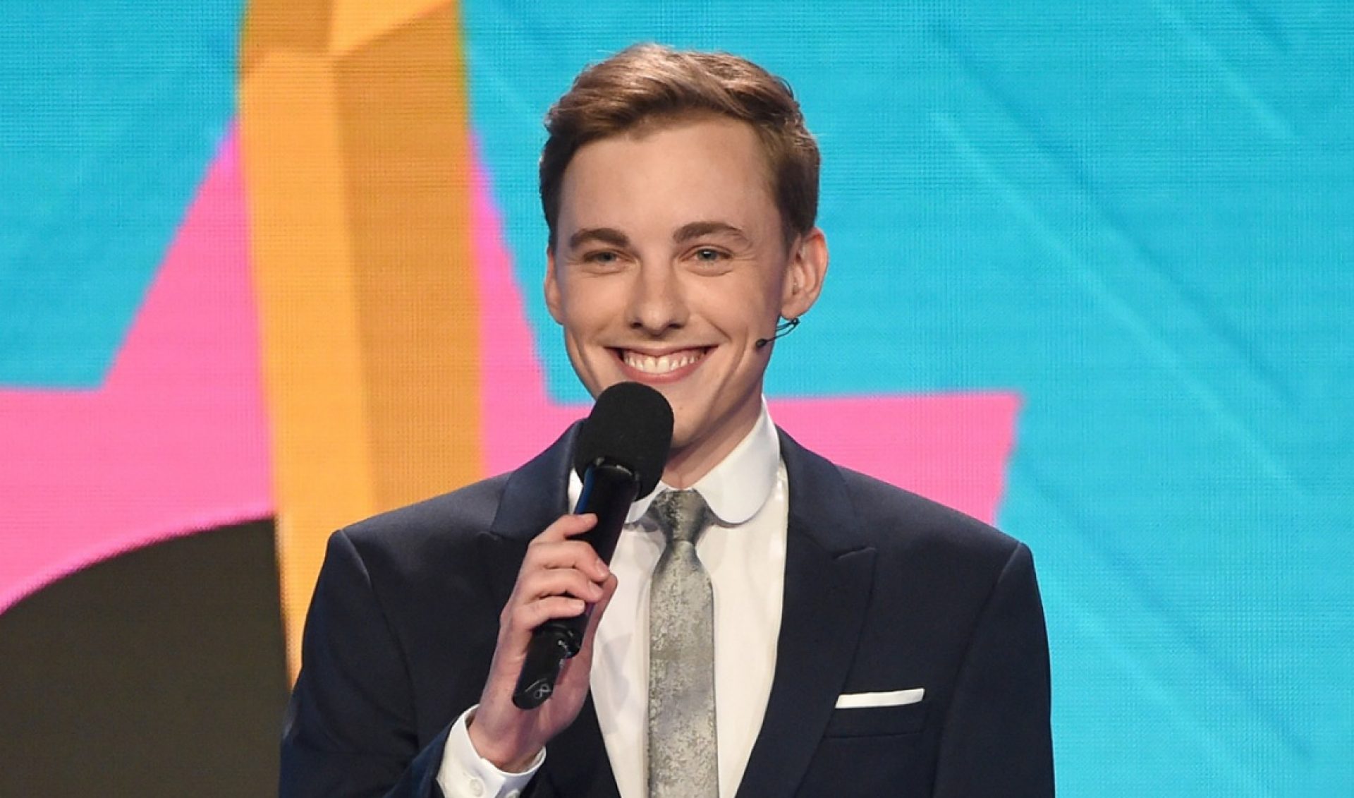 7th Annual Streamy Awards Live Stream Scores One Million Unique Viewers On Twitter