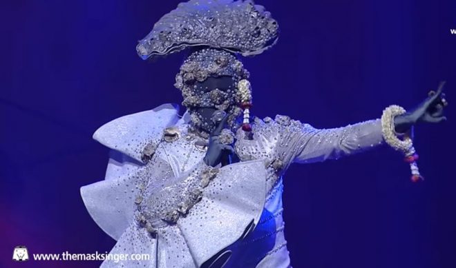 YouTube’s Biggest Viral Video Of 2017 Features Thai Man Singing In Oyster Mask