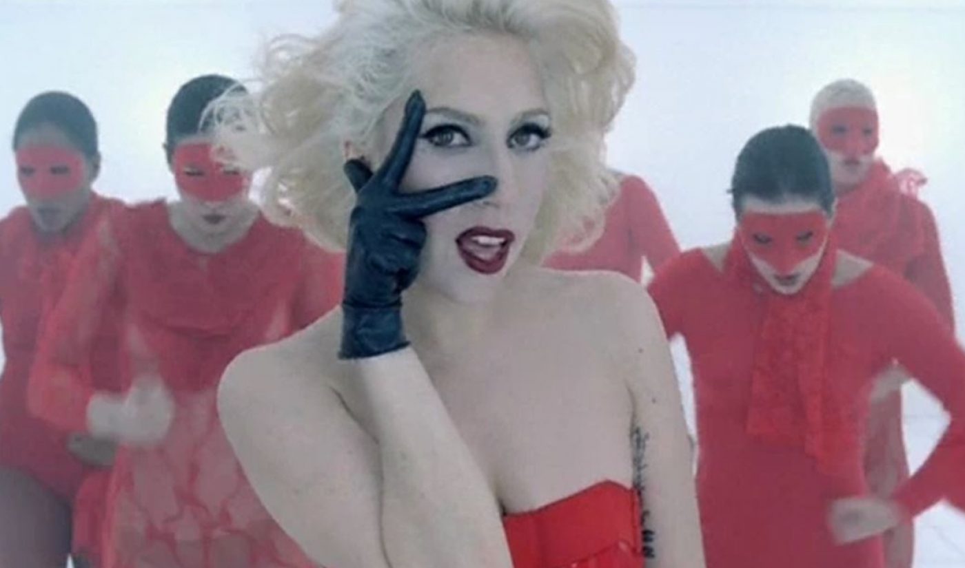 YouTube Inks Licensing Deals With Universal And Sony Music As It Preps Paid Service (Report)