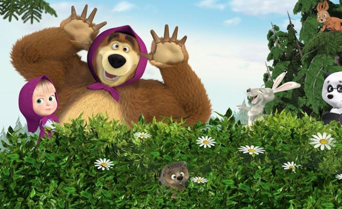 Маша и медведи солнце. Лесная Поляна с Маша и медведь. Маша в лесу. Лес из Маши и медведя. Маша и медведь лес.
