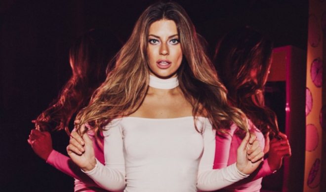 YouTube Millionaires: Hannah Stocking’s Comedy Sketches “Spread Positivity” Online
