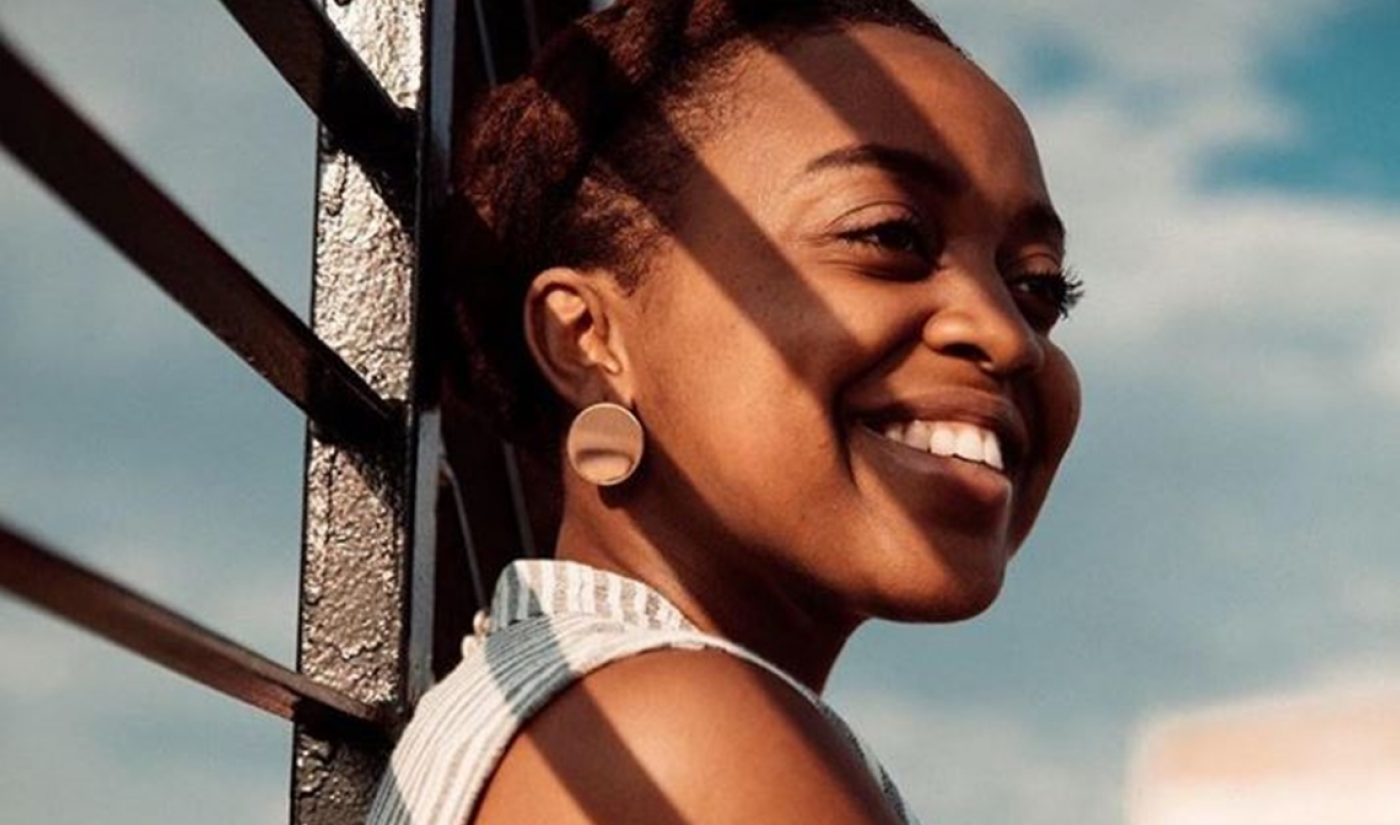 BuzzFeed Star Quinta Brunson To Make TV Debut In CW Alien Invasion Dramedy