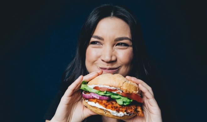 Greyhound To Bus YouTuber Lauren Toyota Around The US For Her ‘Hot For Food’ Book Tour