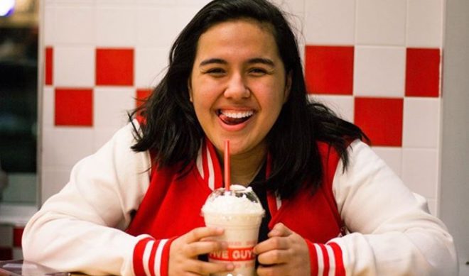 Fullscreen Taps Buzzy Vlogger Elle Mills For Seven-City Canadian Tour