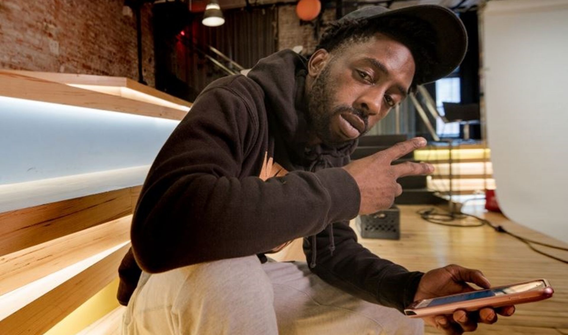 Whistle Sports Signs Deal With NBA Comedian ‘Famous Los’ For Original Content, Events (Exclusive)