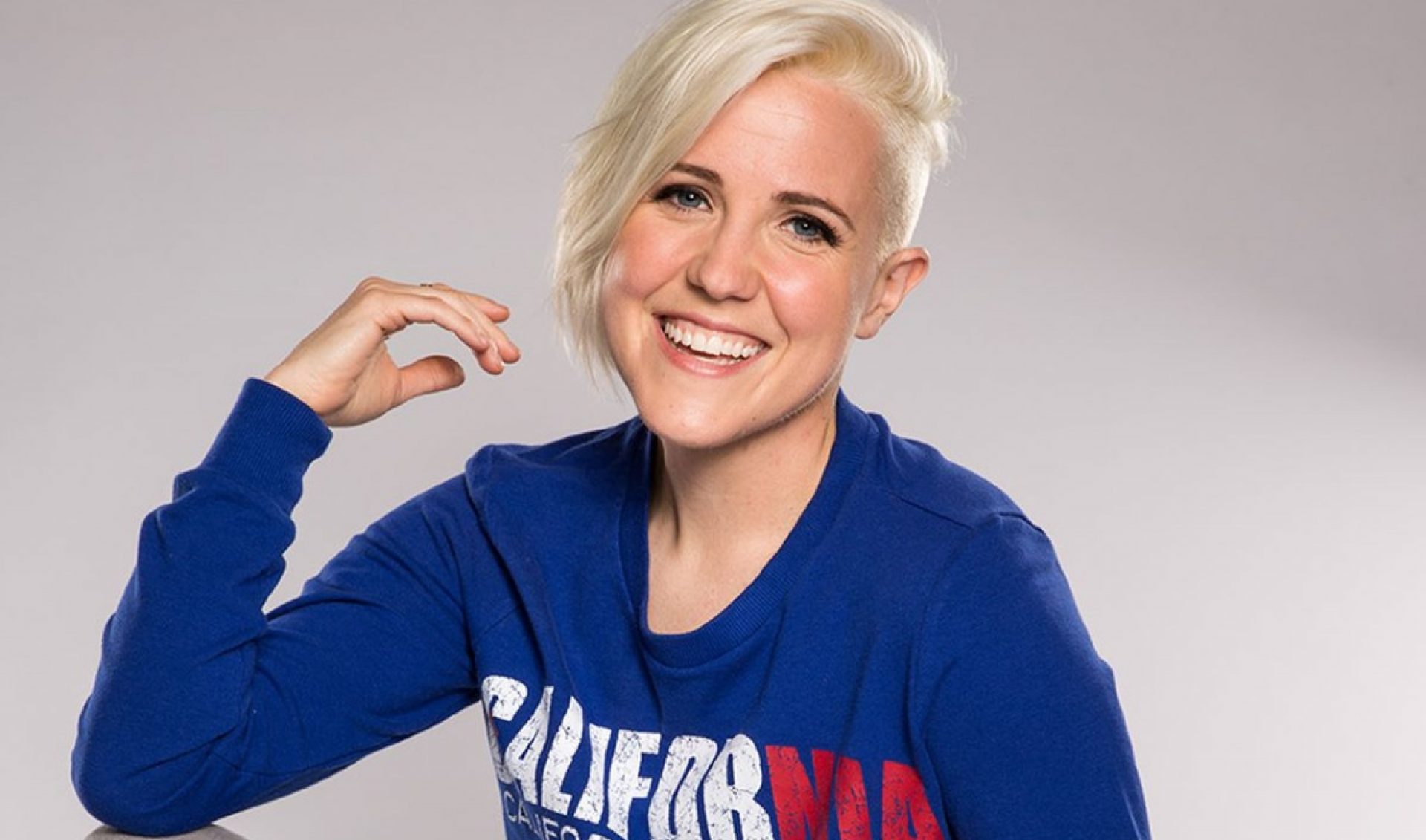 Hannah Hart, GLAAD To Raise $50,000 For LGBTQ+ Youth With ‘Pride Live’ Variety Show