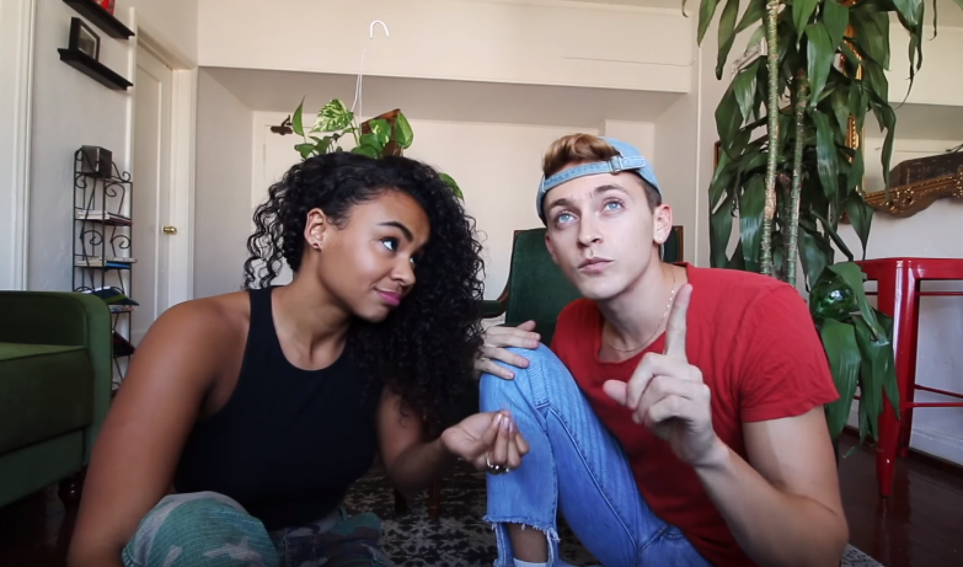 YouTube Millionaires: Multilingual Travel Vloggers ‘Damon And Jo’ Want Their Subscribers To “Shut Up And Go”