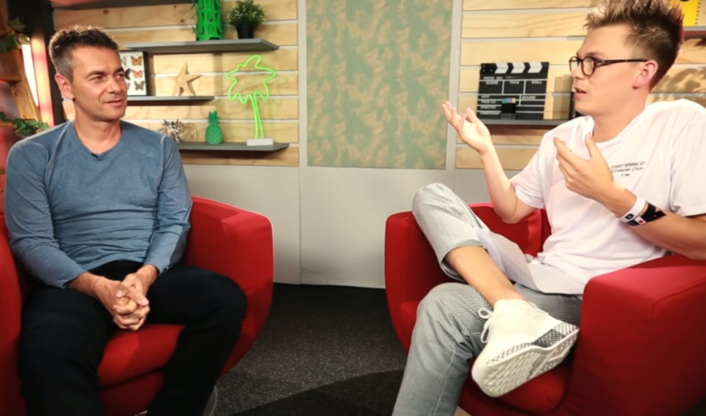 Robert Kyncl Sits Down With Caspar Lee To Address YouTuber Concerns About Monetization Changes, Burnout