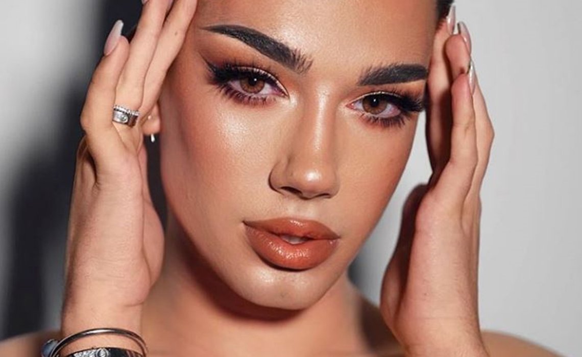 James Charles Draws Record 10,000 Fans At Morphe Public Appearance -  Tubefilter