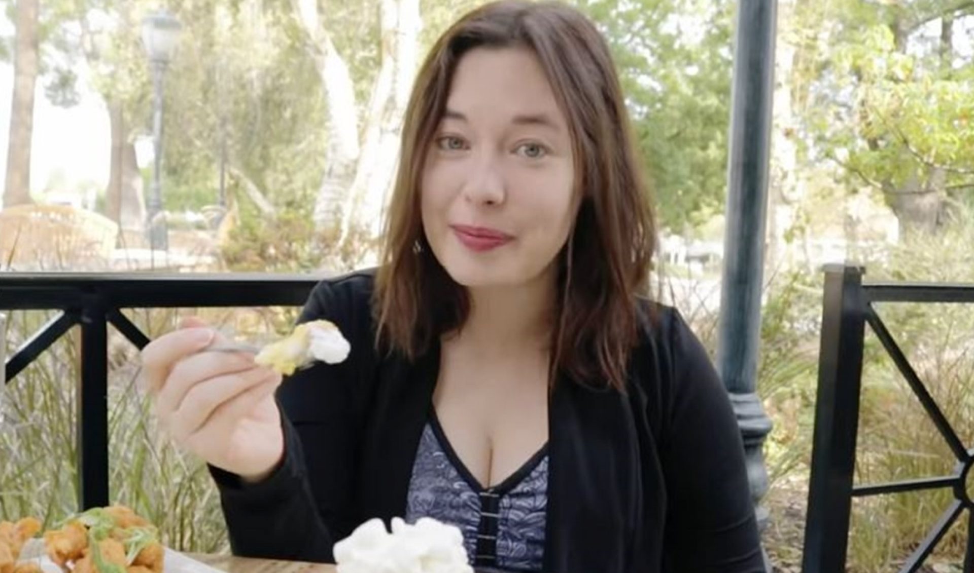 YouTube Media Critic Lindsay Ellis Announces Debut Novel ‘Axiom’s End’