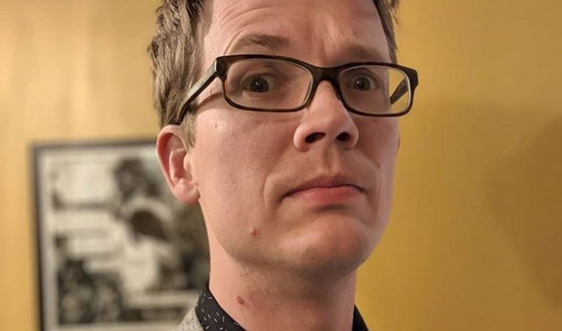 Science Lover Hank Green Launches New YouTube Series About Microscopic Life