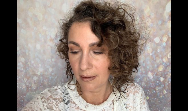 Viewers Raise $28K To Help 49-Year-Old Beauty Vlogger In Wake Of Brain Tumor Diagnosis