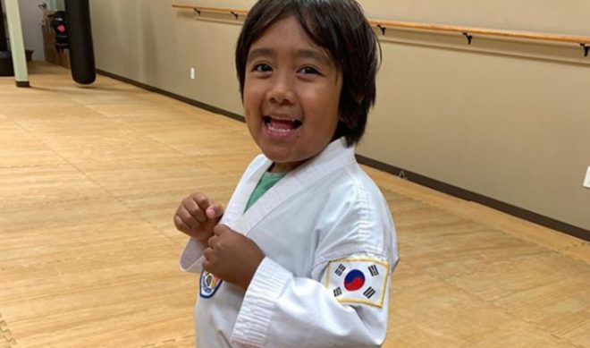 Ryan ToysReview Changes Clunky Channel Name, Launches Spanish-Language Hub