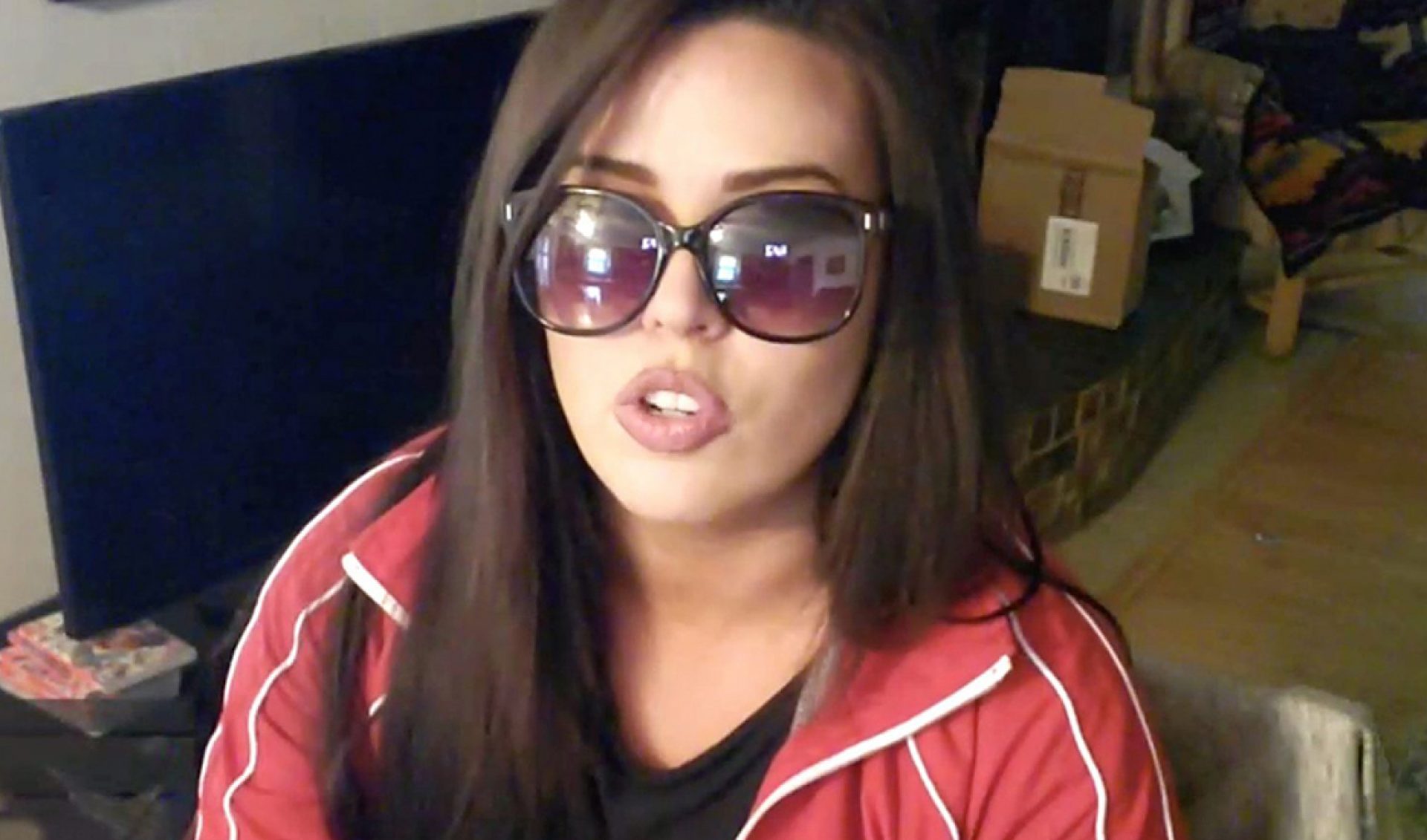 Twitch Indefinitely Bans Lifestyle Streamer Kaceytron For Coronavirus Comments