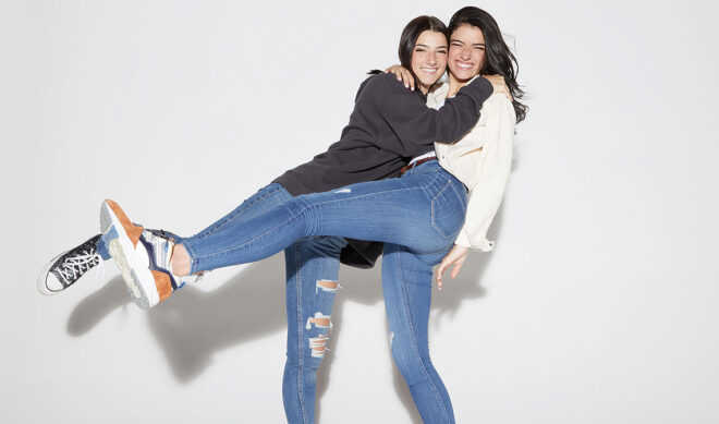 Charli And Dixie D’Amelio Drive Hollister’s New ‘Jeans Lab’ Campaign To 2.5 Billion TikTok Views In 6 Days