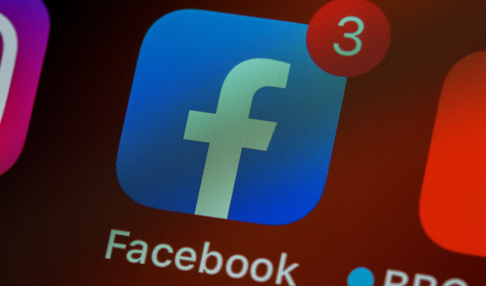 Facebook Testing ‘Super’, Which Lets Fans Pay To Interact With Their Favorite Creators On Stream