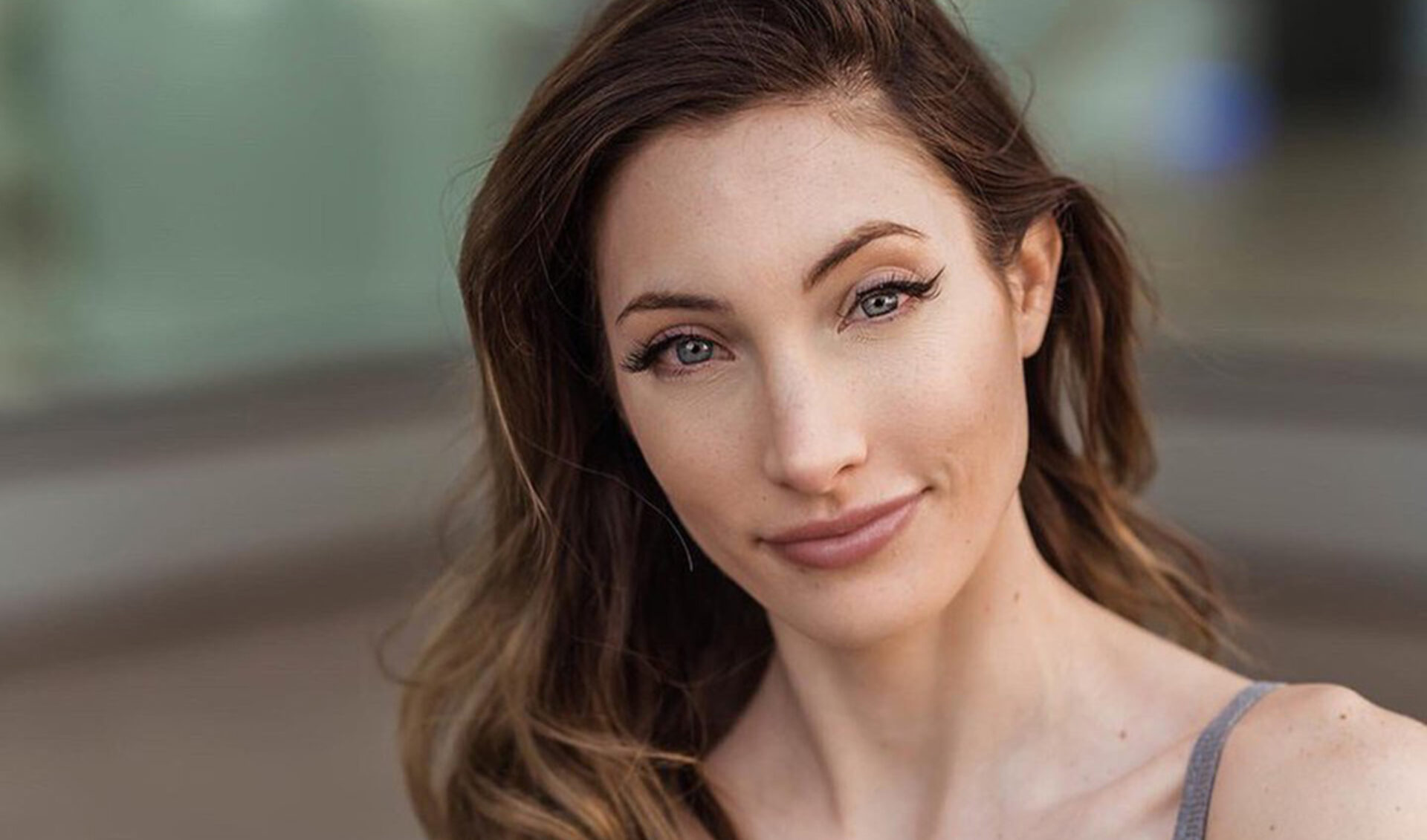 Facebook Gaming Streamer Avori Henderson Signs With Ford Models’ New Esports And Gaming Division