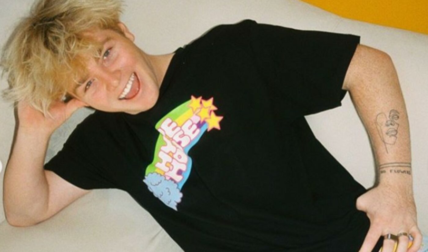 AwesomenessTV Announces Alex Warren-Hosted Reality Show Set In A TikTok Collab House