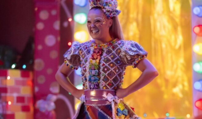 JoJo Siwa Allegedly Swatted By Paparazzi After Coming Out As Part Of LGBTQ+ Community