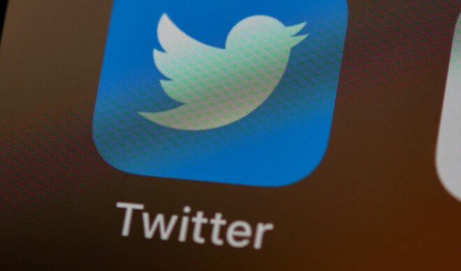 Twitter Testing Ability To Watch YouTube Videos Natively Within App
